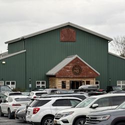 Tin Barn Brewing - Outside