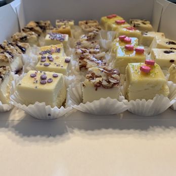 The Cheesecake Lady - Cheesecake Bites-30 piece assortment (predetermined and flavors vary, but always 5 varieties). - Desserts Near Me - Hamilton, New Jersey