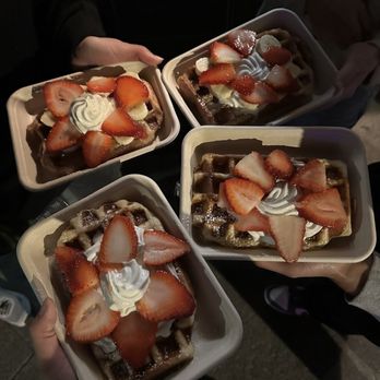 Little Gem Belgian Waffles - Desserts Near Me - Berkeley, California
