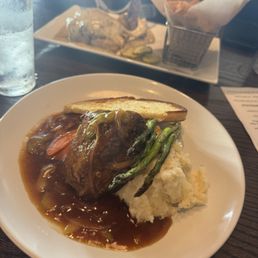 Pot roast and Deburger.