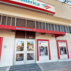 Bank of America Financial Center - Storefront