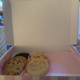 Chocolate chip and sugar front and center! Chocolate chip and sugar front and center!