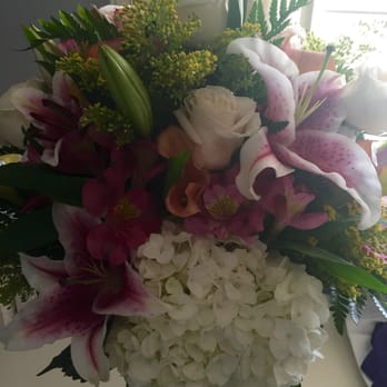 Floral Expression By Sandra - Florists Near Me - Granada Hills, California Floral Expression By Sandra - Florists Near Me - Granada Hills, California