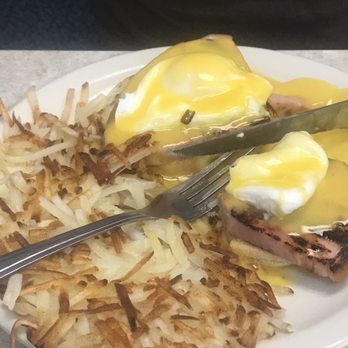 The Palms Cafe - *Eggs Benedict with hash browns - New American Near Me - Central Point, Oregon The Palms Cafe - *Eggs Benedict with hash browns - New American Near Me - Central Point, Oregon