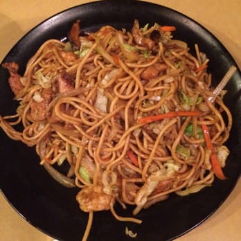 Green Shaker - House special chow mein - Bubble Tea Near Me - Walnut, California Green Shaker - House special chow mein - Bubble Tea Near Me - Walnut, California