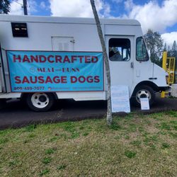 Meat and Buns - Out front look for the truck and the Red Wagyu Flag Flying