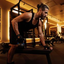 Perfect Form LA - Man training in the gym