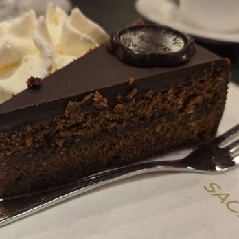 Cafe Sacher Wien - Chocolate cake - Cafes Near Me - Vienna, 9