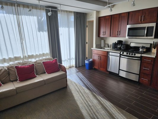 The Imperial Hawaii Resort by null