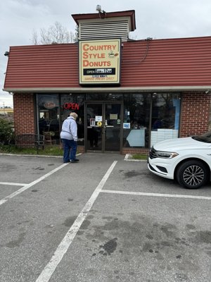 Country Style Donuts by null