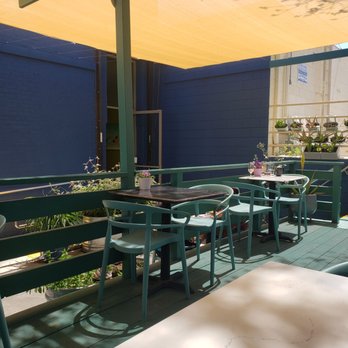 Flapjax - Outside seating - New American Near Me - Santa Monica, California Flapjax - Outside seating - New American Near Me - Santa Monica, California