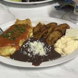 Omelette, desayuno completo! $12.50