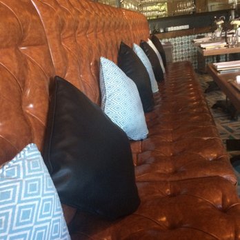 Cubo Bistro - The tufted banquettes line one wall of the dining room, - French Near Me - Tijuana, BCN Cubo Bistro - The tufted banquettes line one wall of the dining room, - French Near Me - Tijuana, BCN