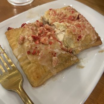 Craft & Common - Frozen strawberry cheesecake poptart. They "warmed" in the oven. - Coffee & Tea Near Me - Orlando, Florida Craft & Common - Frozen strawberry cheesecake poptart. They "warmed" in the oven. - Coffee & Tea Near Me - Orlando, Florida