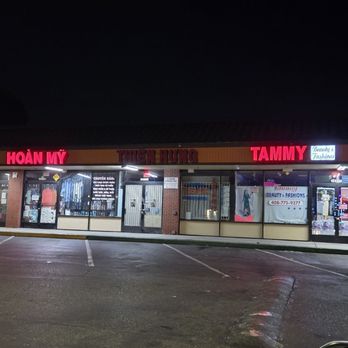 Truc Anh Restaurant - Address, taken 10:30 PM on a sunday - Seafood Near Me - San Jose, California