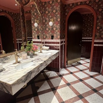Contessa - Boston - Women's bathroom - Italian Near Me - Boston, Massachusetts Contessa - Boston - Women's bathroom - Italian Near Me - Boston, Massachusetts