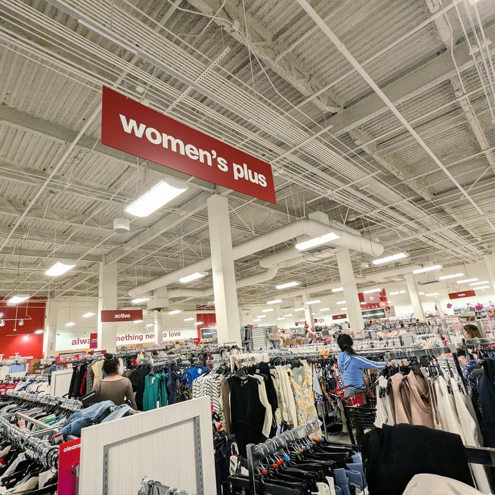 TJ Maxx - Women's Clothing - Department Stores Near Me - Pasadena, California