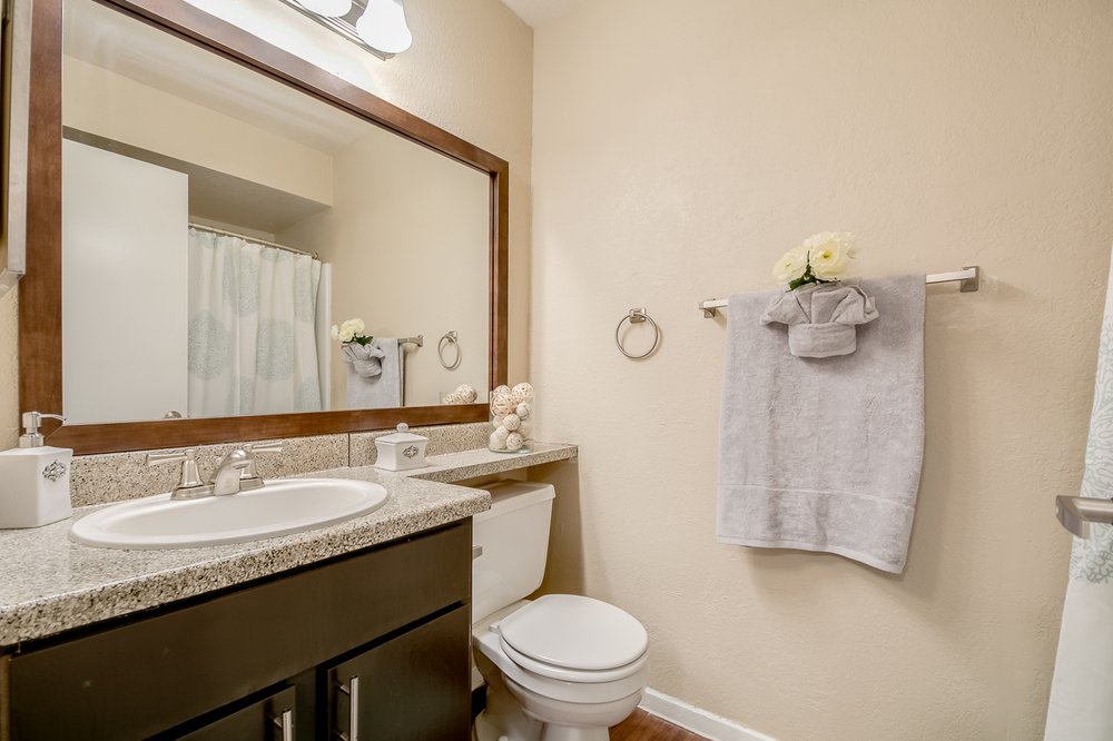 COLINAS POINTE Updated September 2024 27 Photos 4300 Rainier St