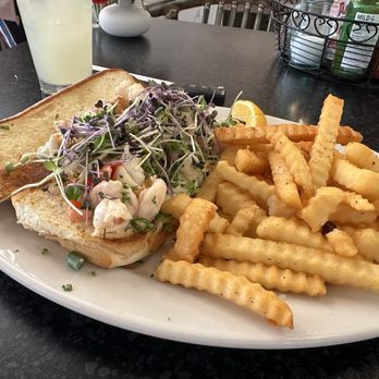 Cornerstone Cafe - Warm juicy Shrimp  roll - Breakfast & Brunch Near Me - Dunsmuir, California