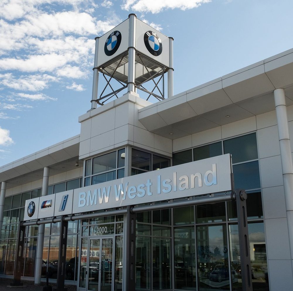 BMW WEST ISLAND Updated September 2024 2000 Transcanadienne S