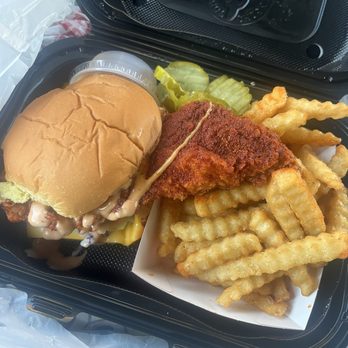 Dave's Hot Chicken - Spicy level-Hot - Chicken Shop Near Me - Fountain Valley, California Dave's Hot Chicken - Spicy level-Hot - Chicken Shop Near Me - Fountain Valley, California