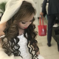 Anee Beauty Salon