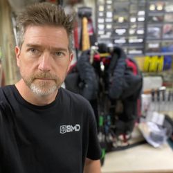 Gigglin' Marlin Dive & Swim - Gigglin Marlin Service Department
