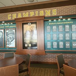 Packer Fan Tours