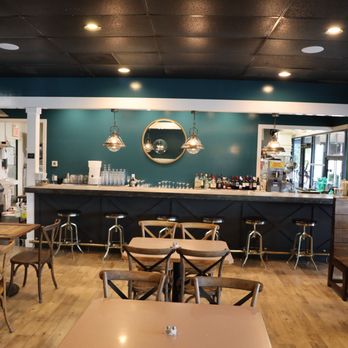 The Table - Inside Dining Area - Restaurants Near Me - Deltaville, Virginia The Table - Inside Dining Area - Restaurants Near Me - Deltaville, Virginia