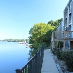 Waters Edge Apartments