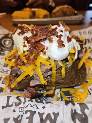 Famous Dave's Bar-B-Que by null