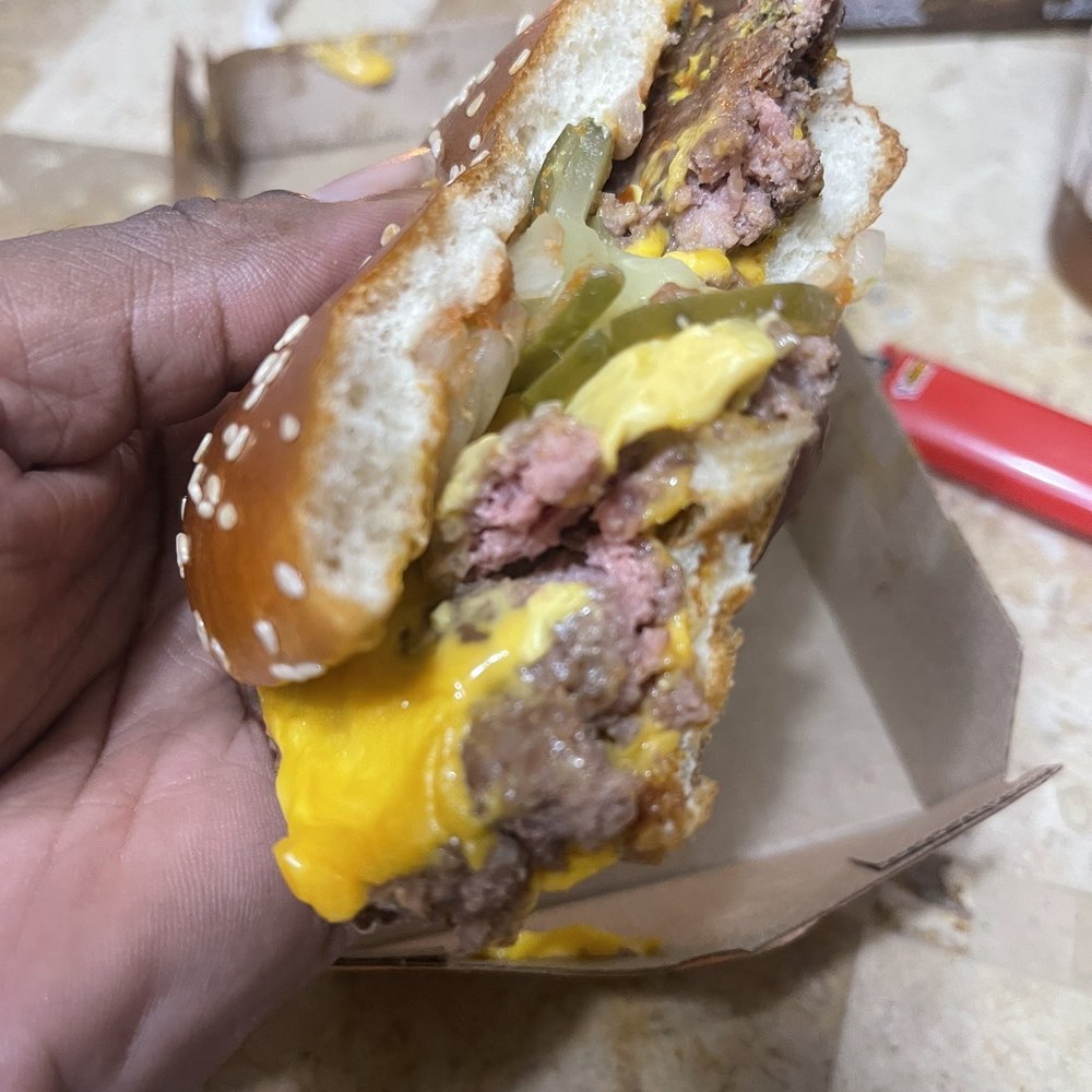 McDonald's - UNCOOK BURGER ON MY TABLE - Fast Food Near Me - Ocala, Florida