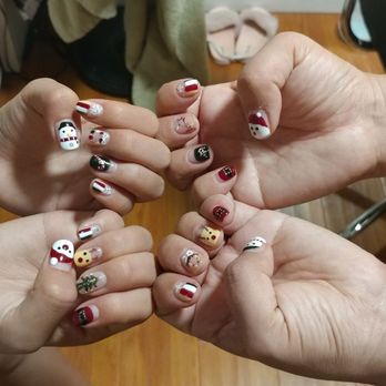 Apple Nail Salon - SUPER GREAT!!AWESOME!! IT TOOK A WHILE BUT IT WAS TOTALLY WORTH IT WITH MY MOM! - Nail Salons Near Me - Cerritos, California
