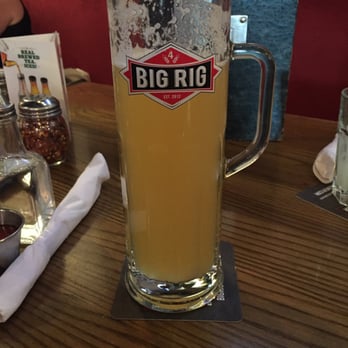 Big Rig Kitchen and Brewery - The Heff - Breweries Near Me - Ottawa, Ontario