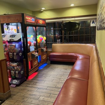 Denny's - Seating area - Diners Near Me - San Diego, California