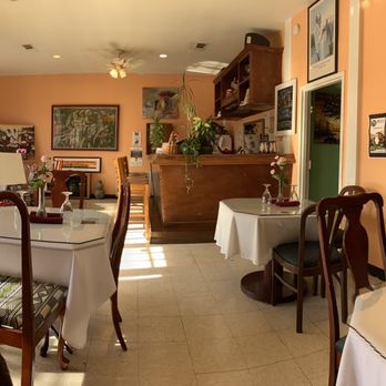 Lov'n It Live - Cute place! - Live/Raw Food Near Me - East Point, Georgia