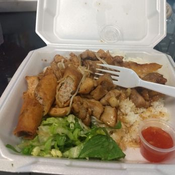Vietnamese Grille - Combination noodle bowl with chicken and egg rolls - Vietnamese Near Me - Gainesville, Florida Vietnamese Grille - Combination noodle bowl with chicken and egg rolls - Vietnamese Near Me - Gainesville, Florida