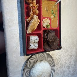 Beef curry lunch bento
