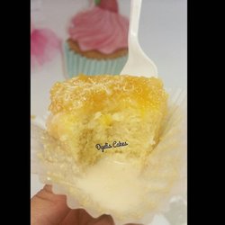 D'Yelis Cakes