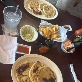 Tia Lety's - Pupusas, chips, guacamole, pickled slaw - Mexican Near Me - Lincoln, Nebraska Tia Lety's - Pupusas, chips, guacamole, pickled slaw - Mexican Near Me - Lincoln, Nebraska