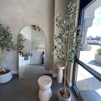 Fleur Tea - Interior - Bubble Tea Near Me - San Jose, California