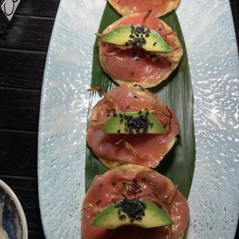 Ryoshi - Tuna tostado - Japanese Near Me Ryoshi - Tuna tostado - Japanese Near Me