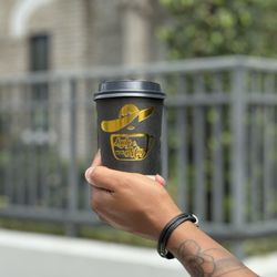Lady & the Mug - Lovely latte to go with