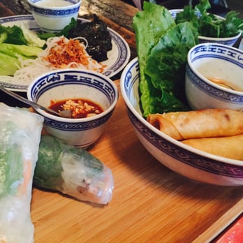 Little V - Vietnamese Near Me - Den Haag, ZH