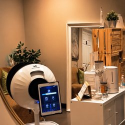 Annazur Organic SPA - Skin Analysis facial