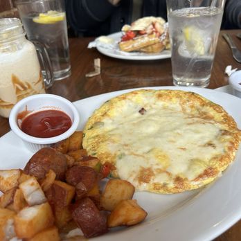The Chef's Corner - New American Near Me - Mineola, New York