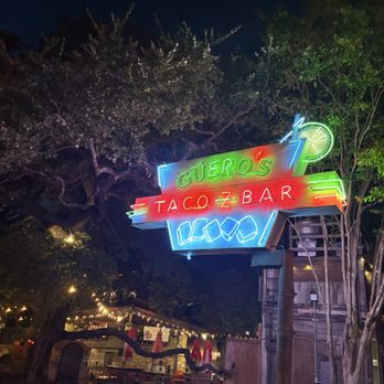 Güero's Taco Bar - Mexican Near Me - Austin, Texas
