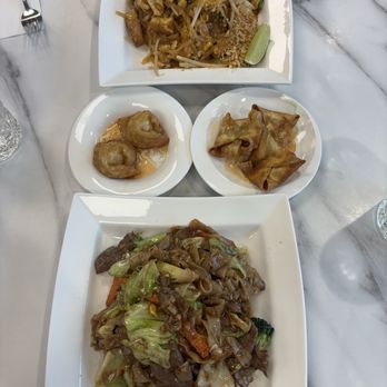 Million Thai Restaurant - Thai Near Me - Fairfield, California