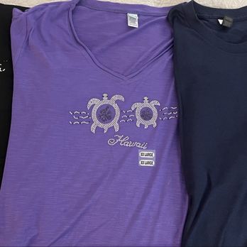 Wailana Hawaiian Gift Outlet - Hawaii T-Shirts for my friends! - Souvenir Shops Near Me - Honolulu, Hawaii Wailana Hawaiian Gift Outlet - Hawaii T-Shirts for my friends! - Souvenir Shops Near Me - Honolulu, Hawaii