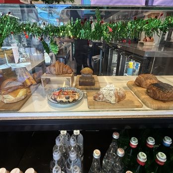 Dash Coffee Bar - pastries - Coffee & Tea Near Me - Pasadena, California
